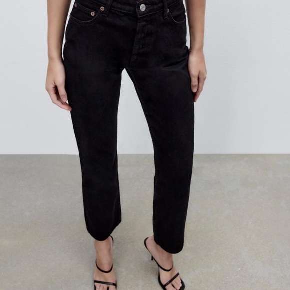 Zara Straight Leg Jeans Black - Picture 4 of 13